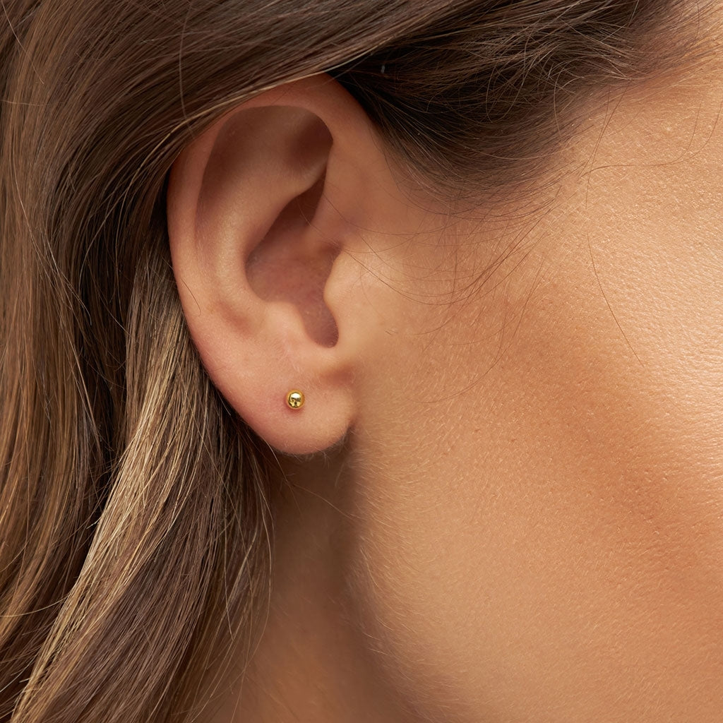 LULU Copenhagen Ball ørering 1 stk Ear stud, 1 pcs Forgyldt