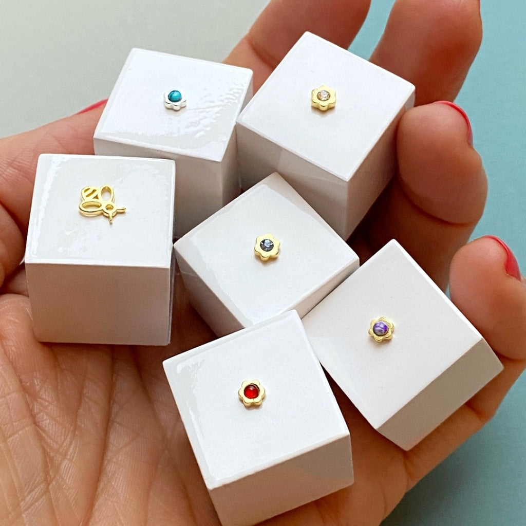 LULU Copenhagen Blomst ørering 1 stk Ear stud, 1 pcs Hvid