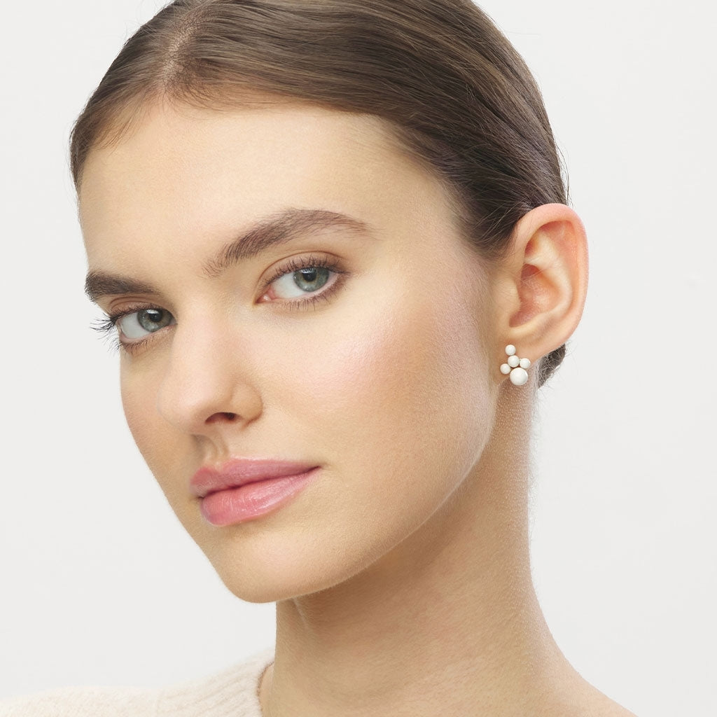 LULU Copenhagen Bouquet Cloud ørering 1 stk Ear stud, 1 pcs Coconut Milk