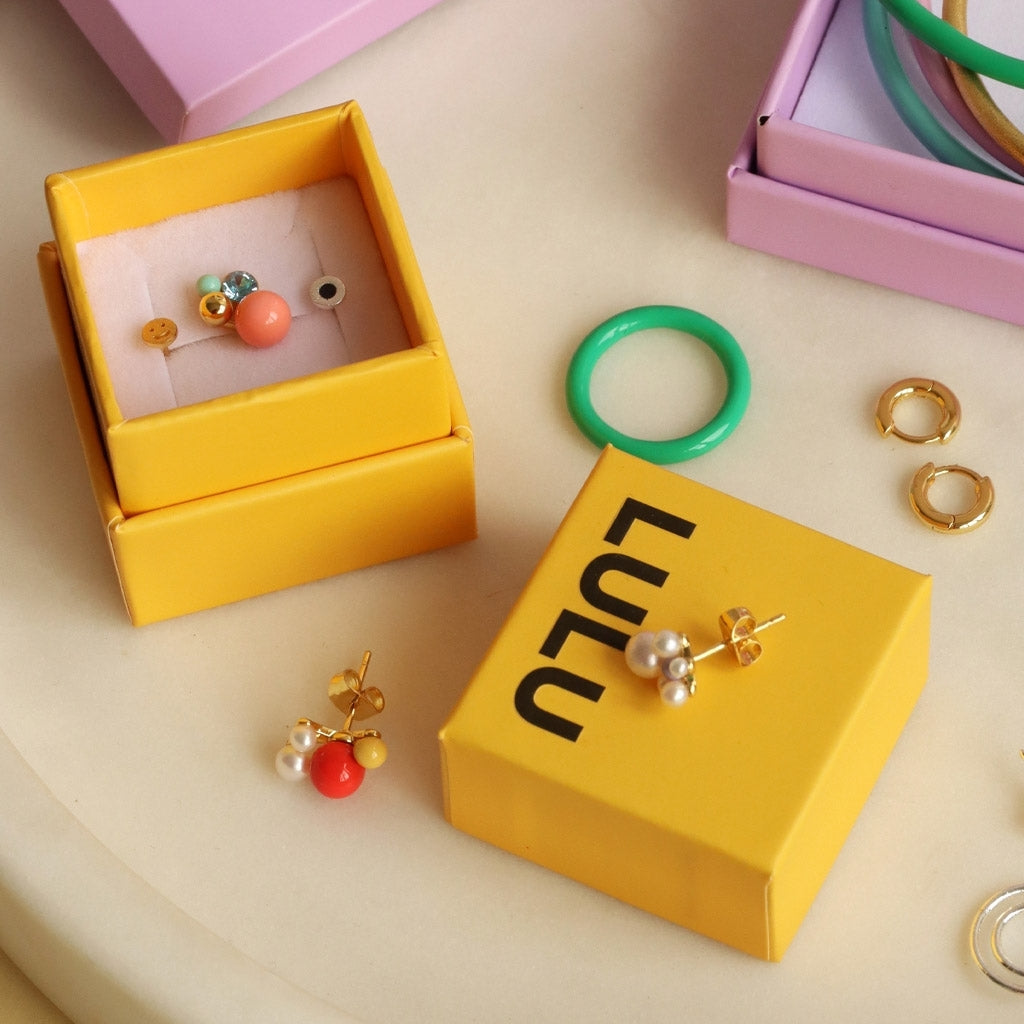 LULU Copenhagen Bouquet Red ørering 1 stk Ear stud, 1 pcs Forgyldt