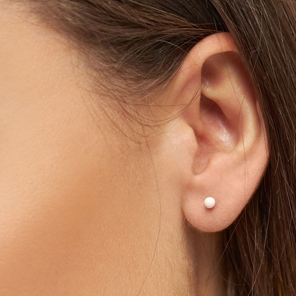 LULU Copenhagen Color Ball ørering 1 stk Ear stud, 1 pcs Hvid