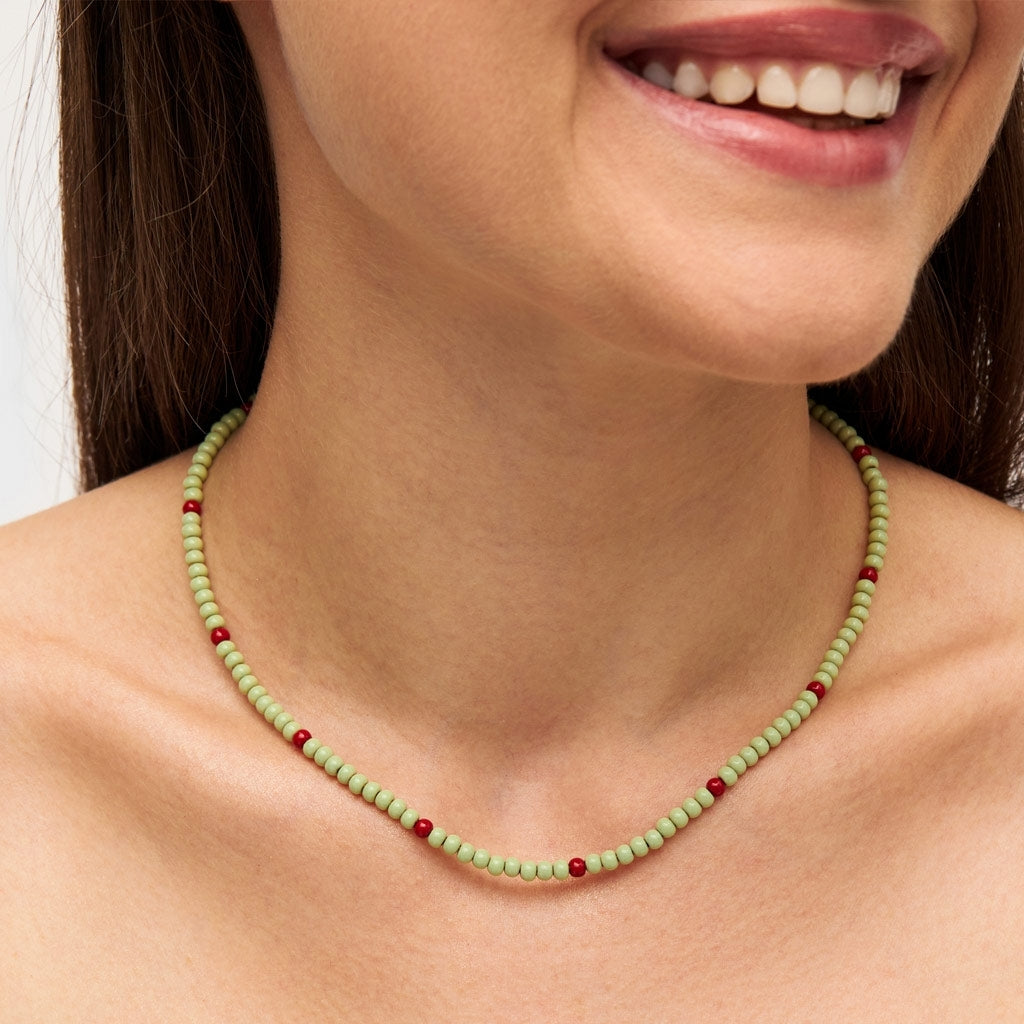 LULU Copenhagen Color Ball Halskæde kort Necklaces Silk Light Green/Passion Red