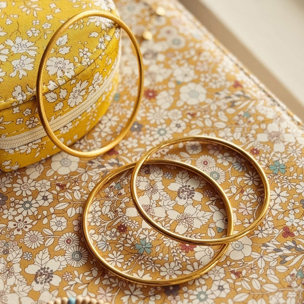 LULU Copenhagen Color Bangle børstet Bracelets Forgyldt