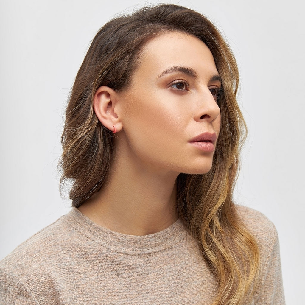 LULU Copenhagen Color Hoop 1 pcs - Box Ear stud, 1 pcs Koral