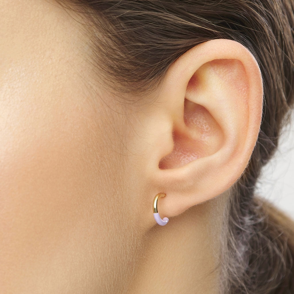 LULU Copenhagen Color Hoop Half Dip 1 stk forgyldt Hoops Lilla