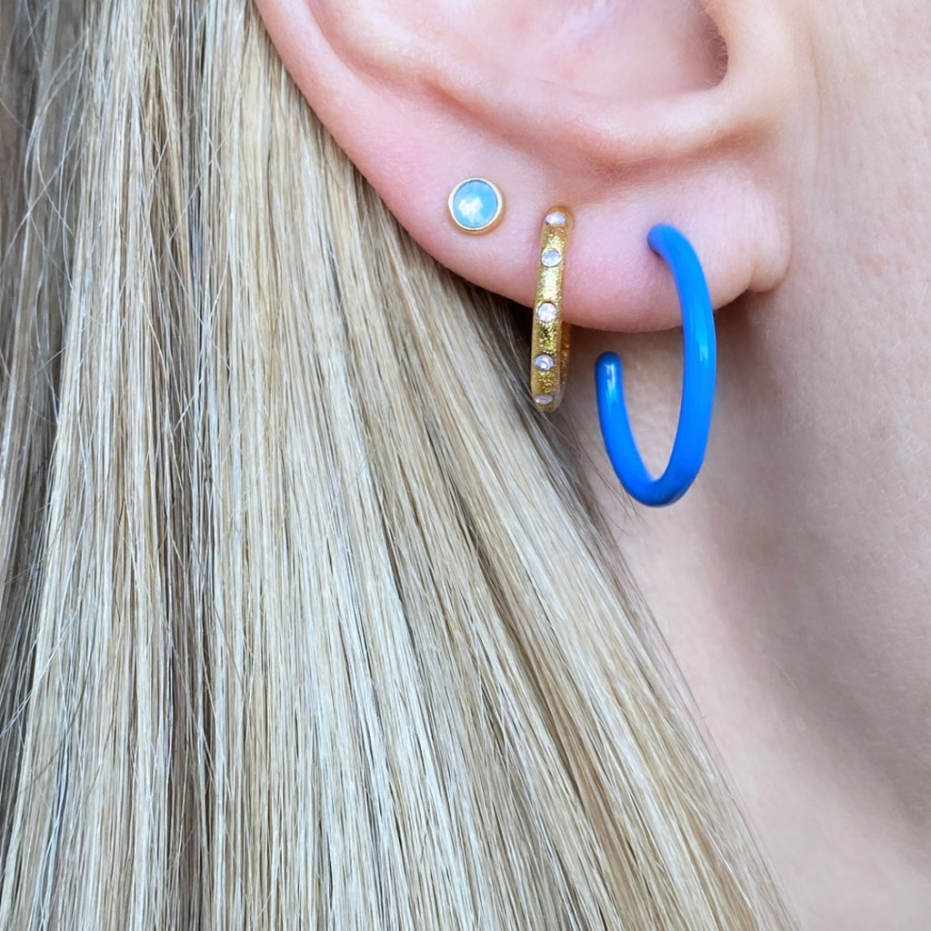 LULU Copenhagen Color Hoops Medium par Hoops Blå