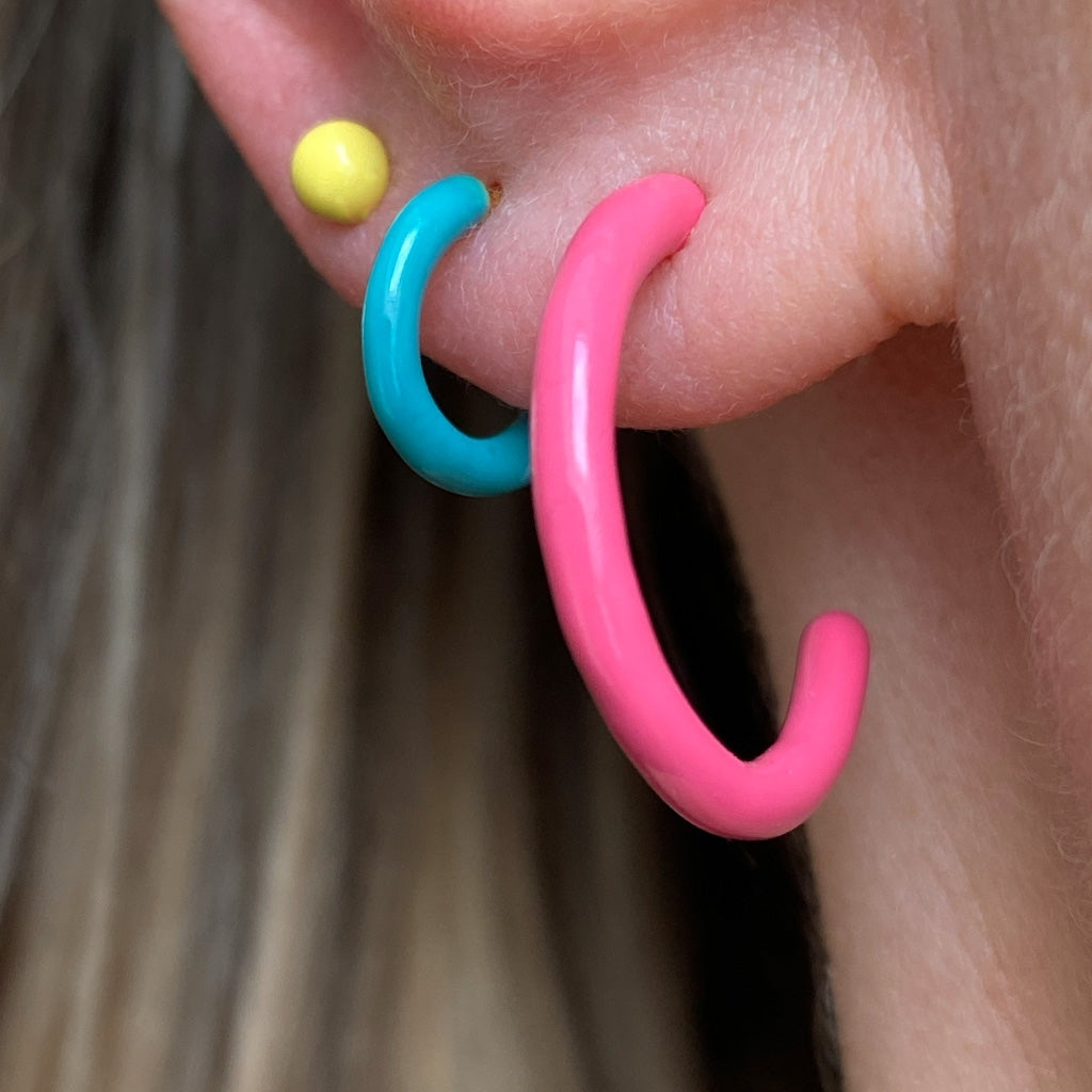 LULU Copenhagen Color Hoops Medium par Hoops Pink