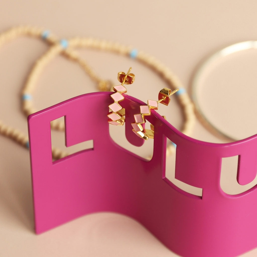 LULU Copenhagen Confetti Hoops Par forgyldt Hoops Lyserød