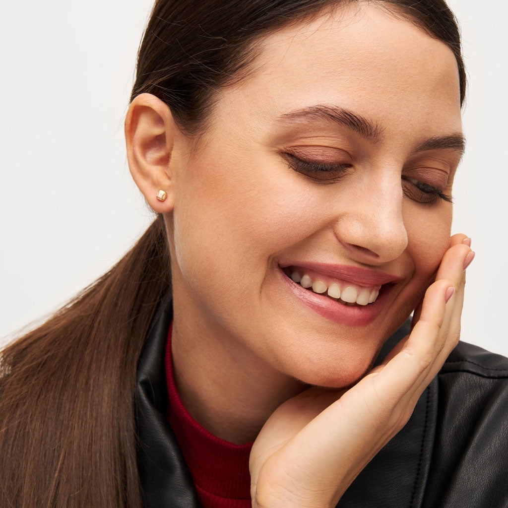 LULU Copenhagen Diamond Small ørering 1 stk forgyldt Ear stud, 1 pcs Buttercream