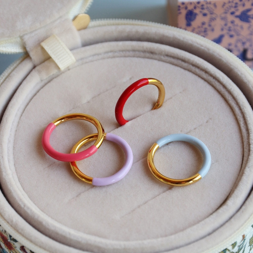 LULU Copenhagen Double Color Ring forgyldt Rings Gold/Passion Red
