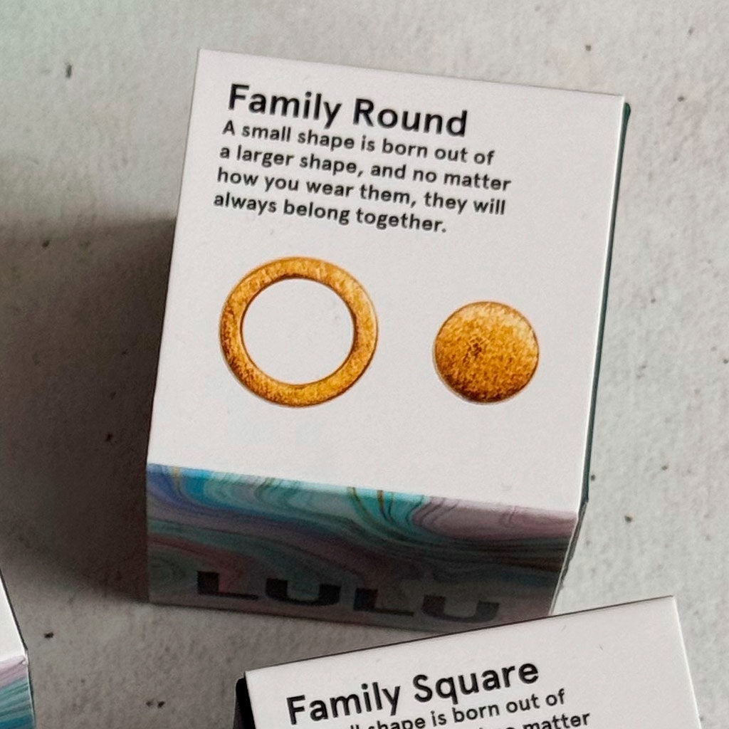 LULU Copenhagen Family Round Øreringe par børstet Earrings, pairs Forgyldt