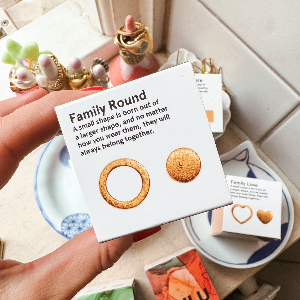 LULU Copenhagen Family Round Øreringe par børstet Earrings, pairs Forgyldt