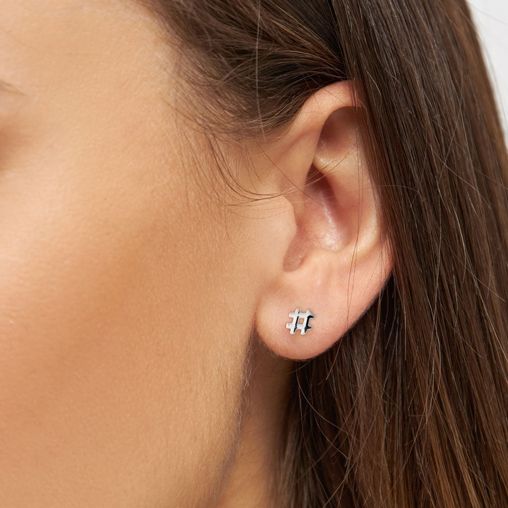 LULU Copenhagen Hashtag ørering 1 stk Ear stud, 1 pcs Sølv