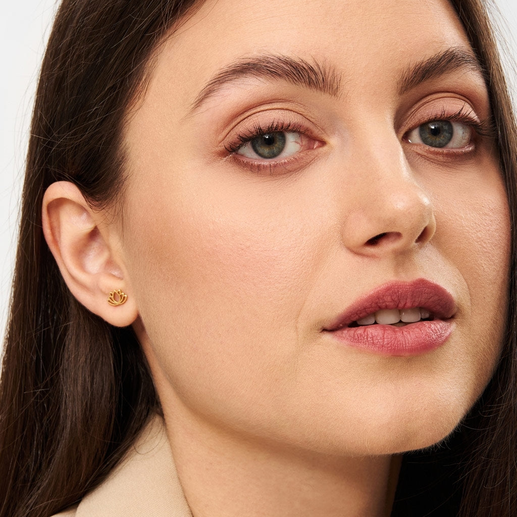 LULU Copenhagen Lotus ørering 1 stk Ear stud, 1 pcs Forgyldt