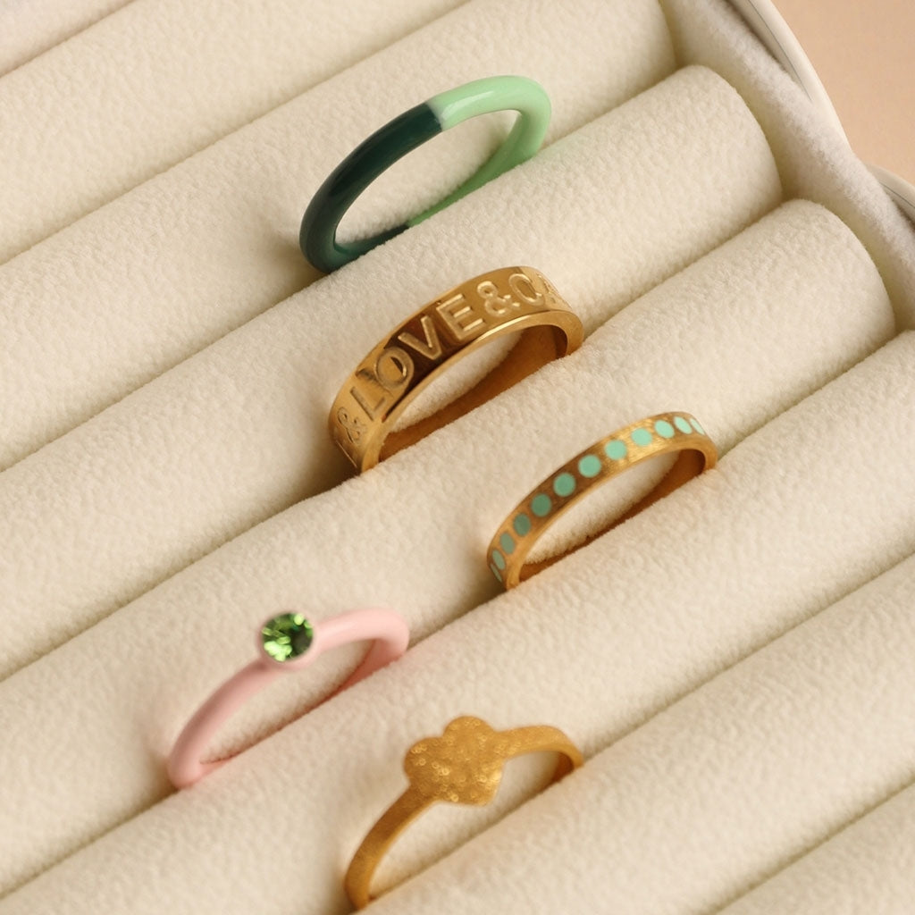 LULU Copenhagen Love & Cake Ring Rings Forgyldt