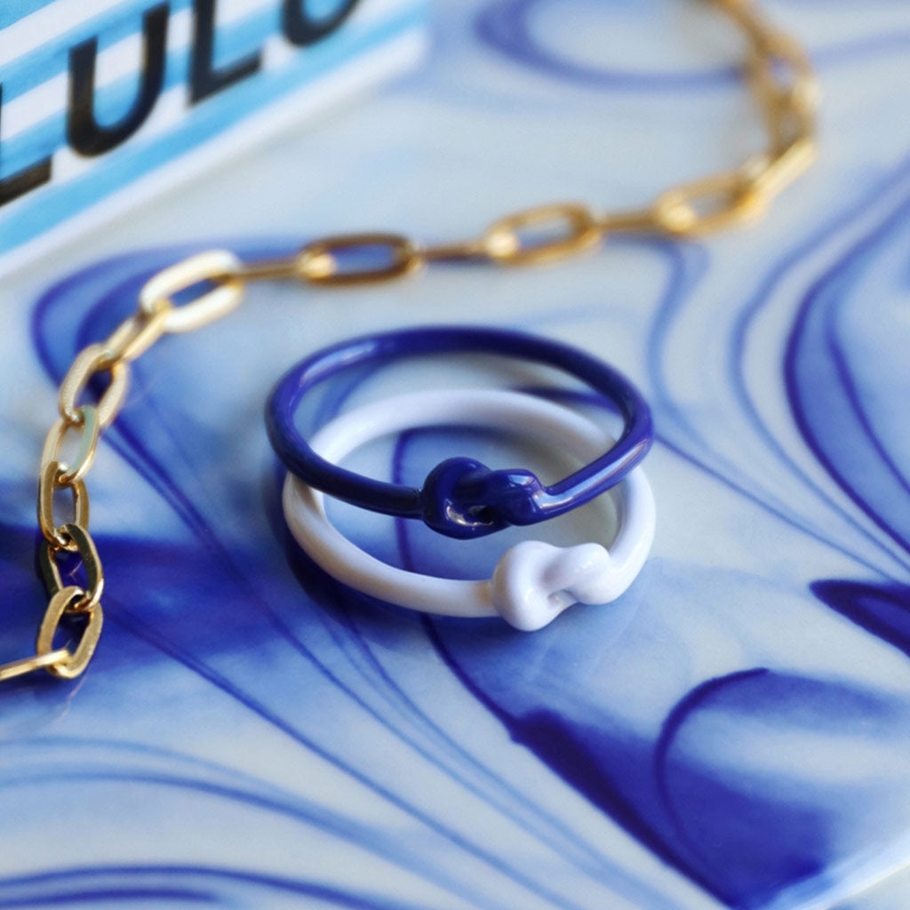 LULU Copenhagen Love Knot Ring Rings Hvid