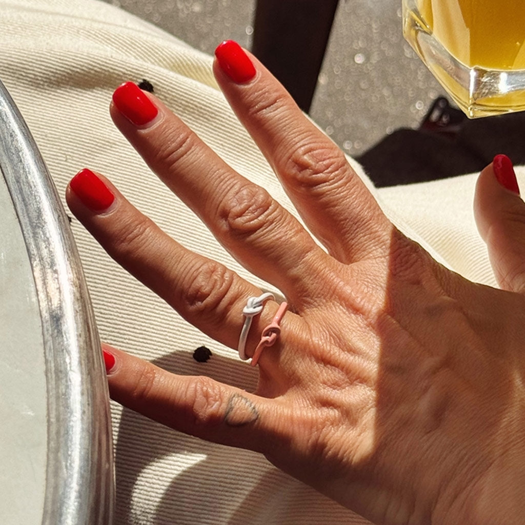 LULU Copenhagen Love Knot Ring Rings Hvid