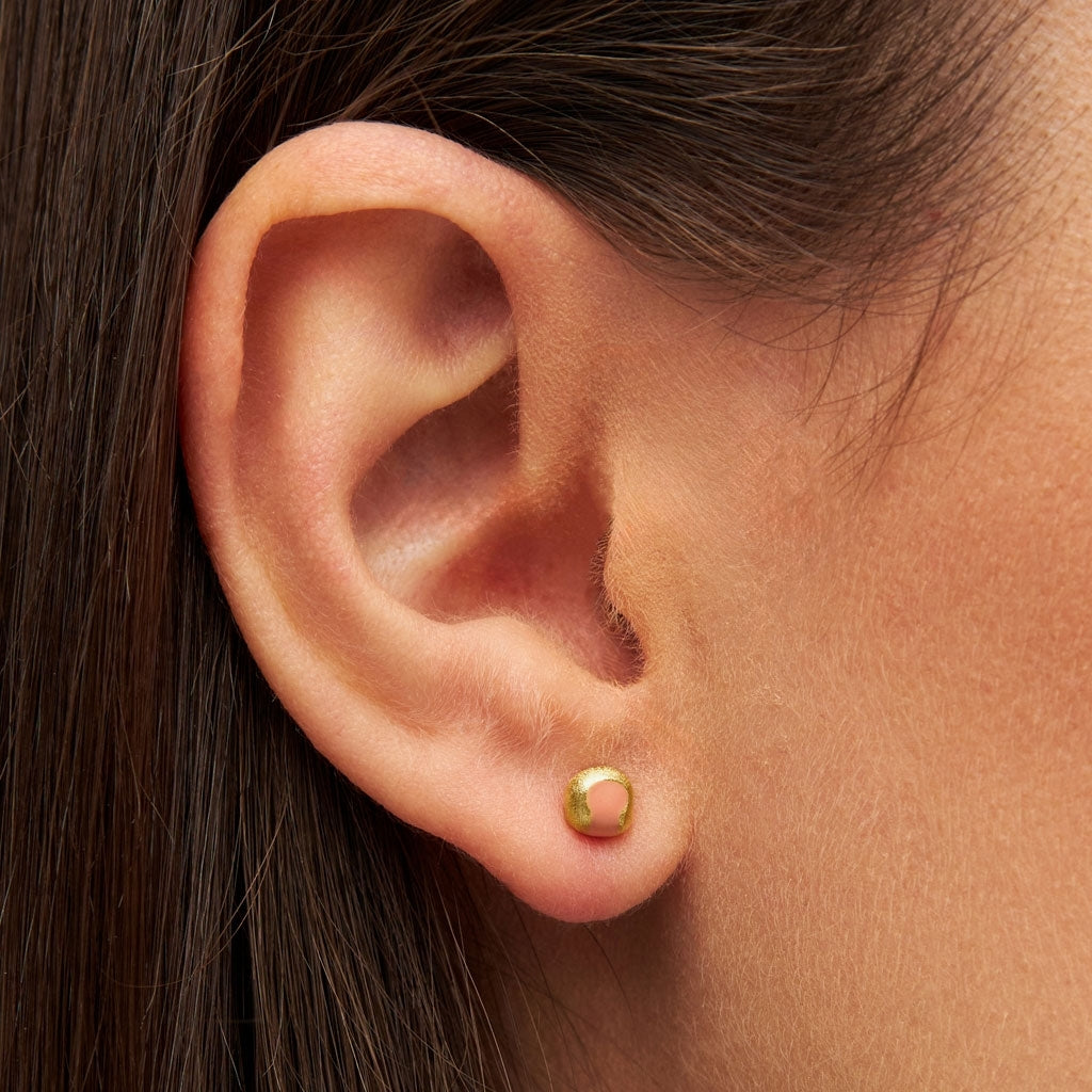 LULU Copenhagen Magic Stone ørering 1 stk forgyldt Ear stud, 1 pcs Burnt Coral