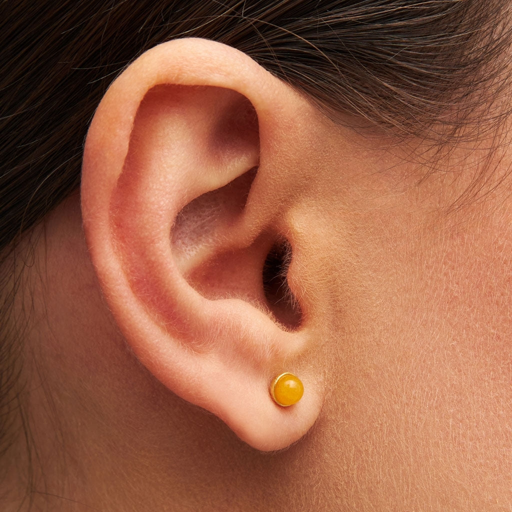 LULU Copenhagen Natural Stone ørering 1 stk Ear stud, 1 pcs Gul