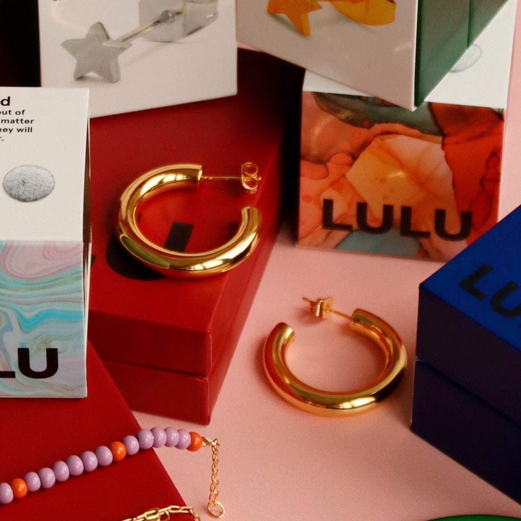 LULU Copenhagen Non Hoops Chunky Medium par poleret Hoops Forgyldt