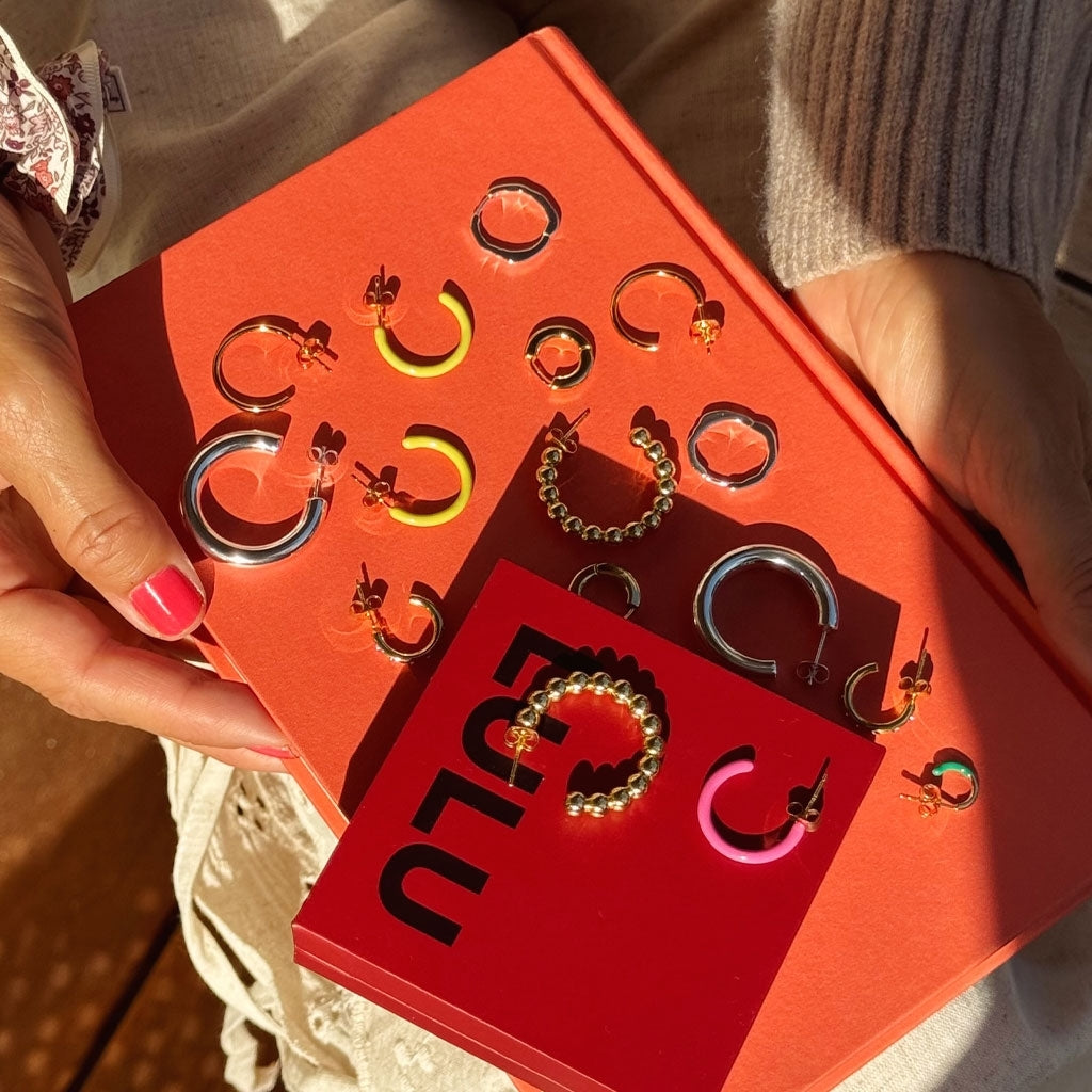 LULU Copenhagen Non Hoops Chunky Medium par poleret Hoops Silver Plated