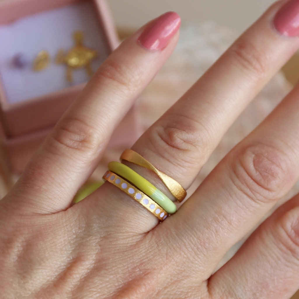 LULU Copenhagen Pattern Ring forgyldt Rings Wild Lime