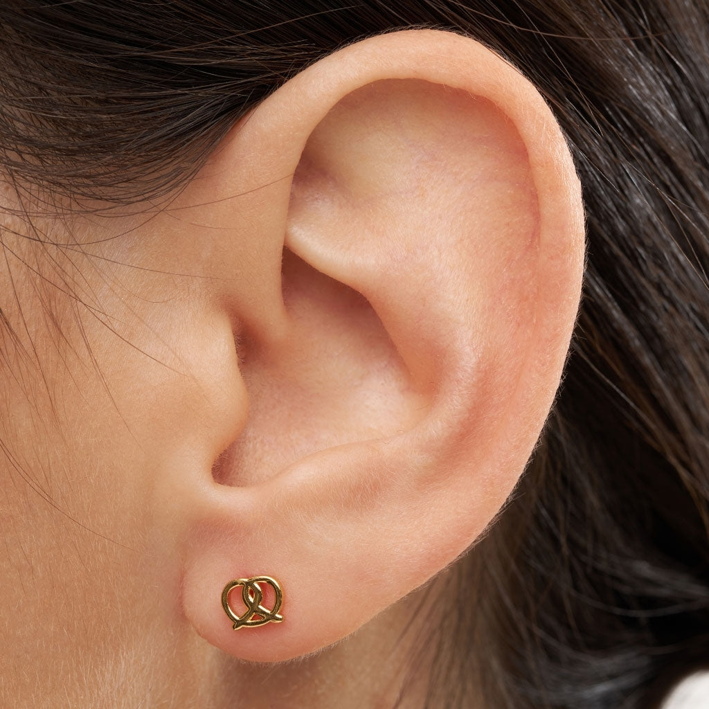 LULU Copenhagen Pretzel ørering 1 stk Ear stud, 1 pcs Forgyldt