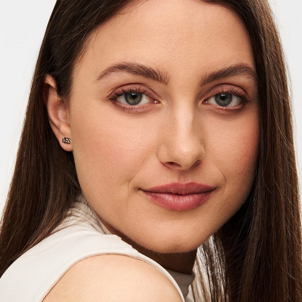 LULU Copenhagen Word Kiss ørering 1 stk Ear stud, 1 pcs Sølv