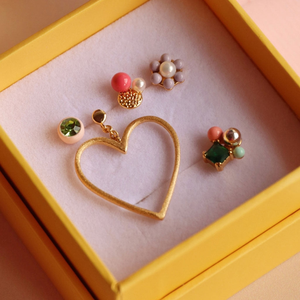 LULU Copenhagen Bouquet Plate ørering 1 stk Ear stud, 1 pcs Forgyldt