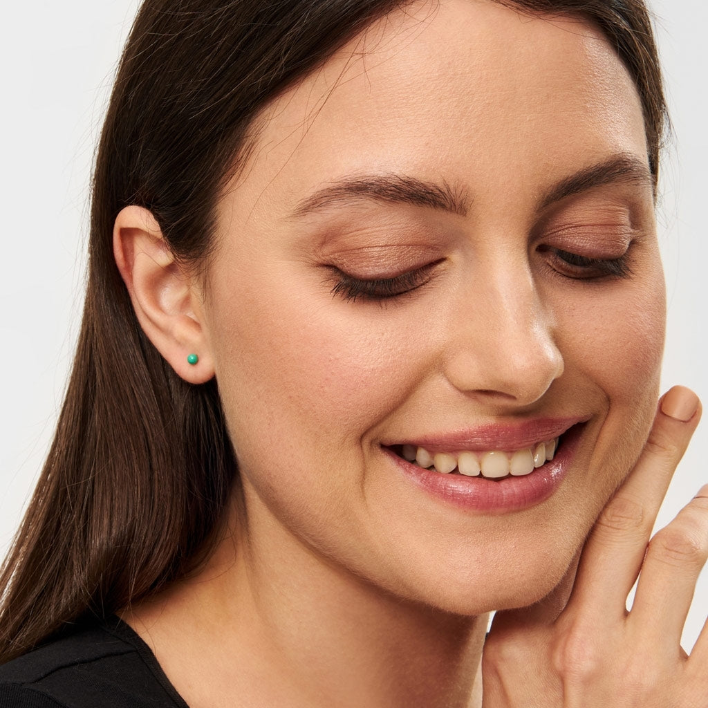 LULU Copenhagen Color Ball ørering 1 stk Ear stud, 1 pcs Lysegrøn