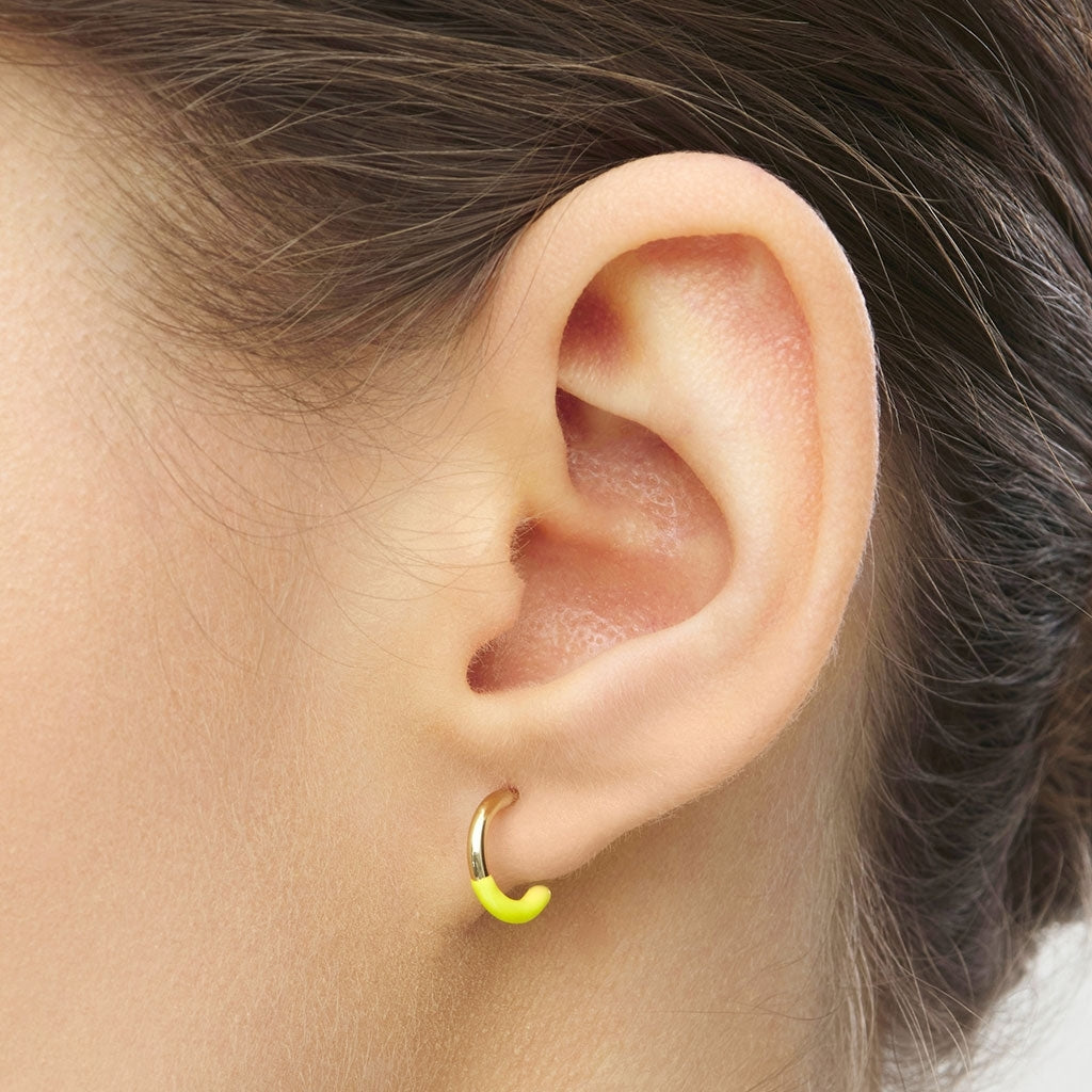 LULU Copenhagen Color Hoop Half Dip 1 stk forgyldt Hoops Wild Lime