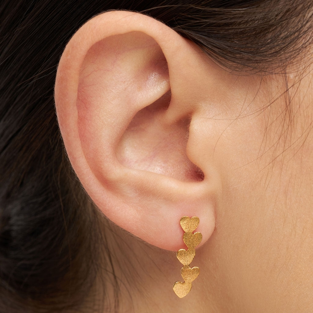 LULU Copenhagen Connected Hearts ørering 1 stk Ear stud, 1 pcs Forgyldt