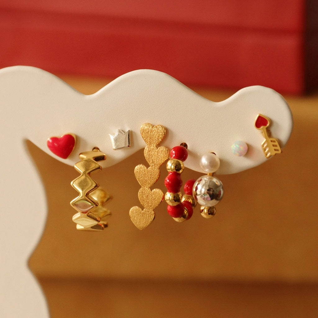 LULU Copenhagen Connected Hearts ørering 1 stk Ear stud, 1 pcs Forgyldt