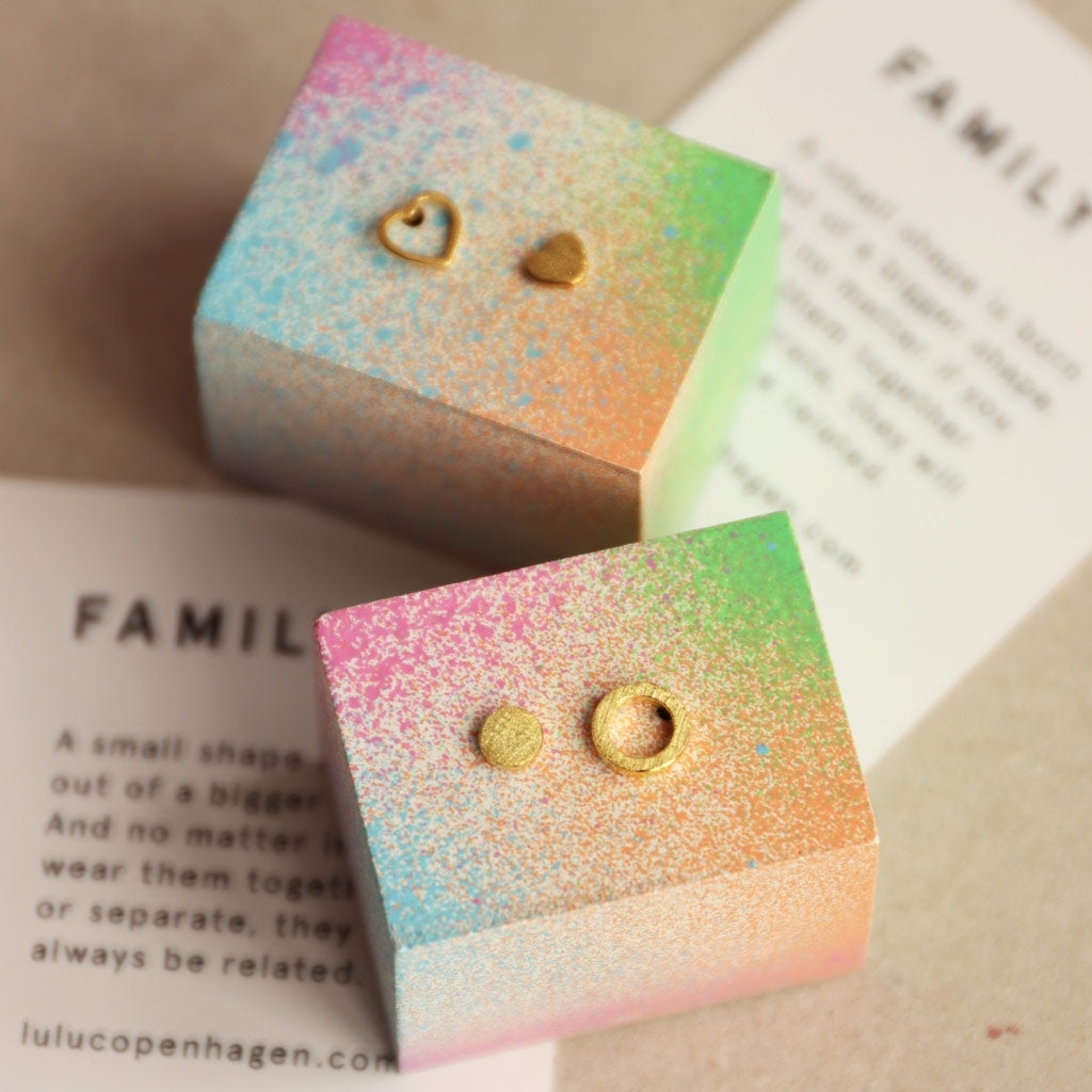 LULU Copenhagen Family Round Øreringe par børstet Earrings, pairs Forgyldt