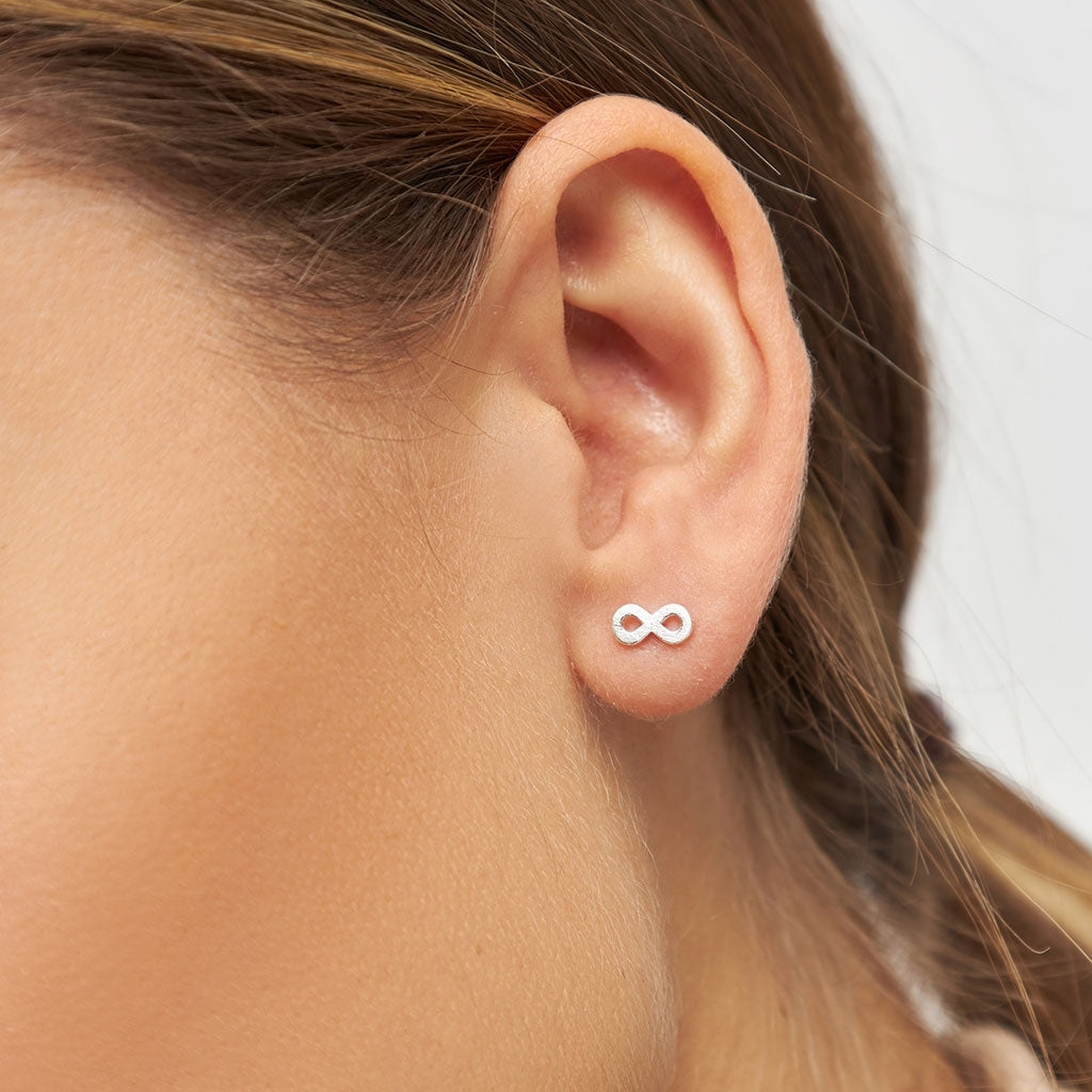 LULU Copenhagen Infinity ørering 1 stk Ear stud, 1 pcs Sølv