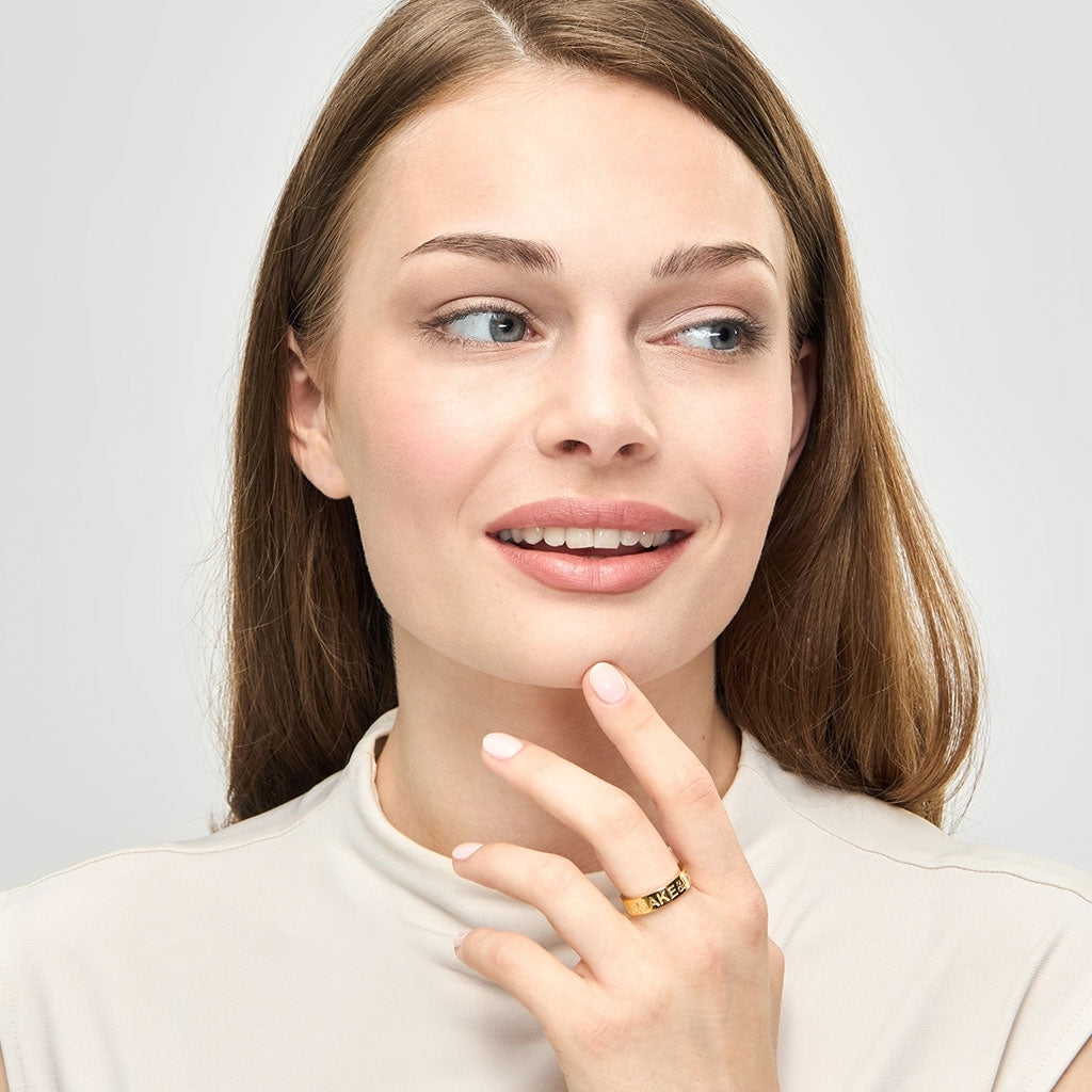 LULU Copenhagen Love & Cake Ring Rings Forgyldt