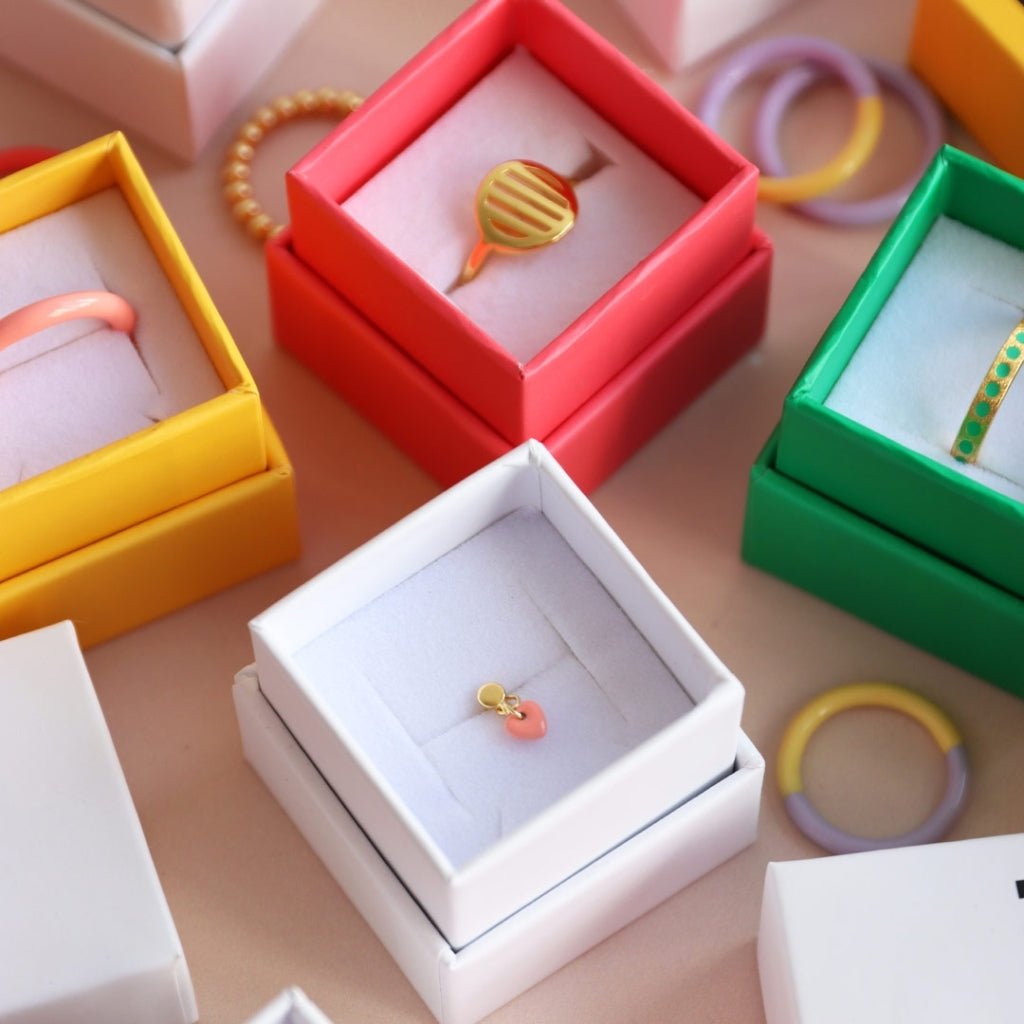 LULU Copenhagen Love U Dangling ørering 1 stk Ear stud, 1 pcs