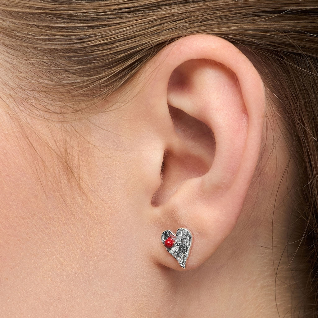 LULU Copenhagen Sweet Heart ørering 1 stk. Ear stud, 1 pcs Passion Red