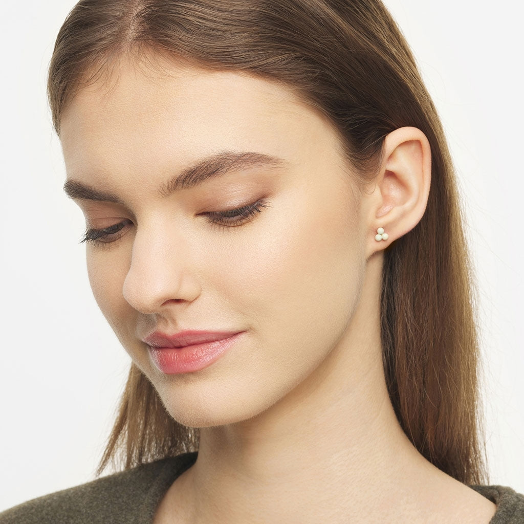 LULU Copenhagen Trio ørering 1 stk Ear stud, 1 pcs Coconut Milk