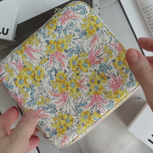 LULU Copenhagen Peace ørering 1 stk Ear stud, 1 pcs Sølv - Video preview