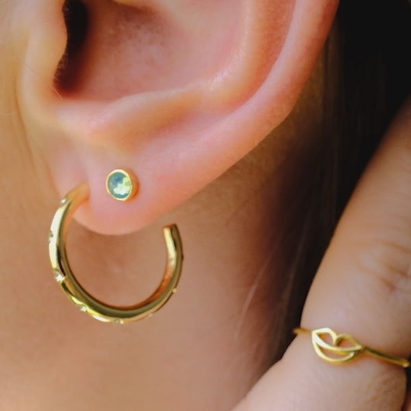 LULU Copenhagen OMG Hoops Small par forgyldt Hoops Violet - Video preview