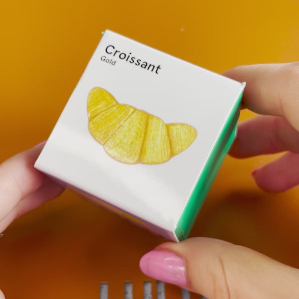 LULU Copenhagen Croissant ørering 1 stk Ear stud, 1 pcs Forgyldt - Video preview