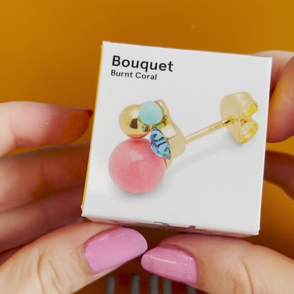 LULU Copenhagen Bouquet Burnt Coral ørering 1 stk Ear stud, 1 pcs Forgyldt - Video preview
