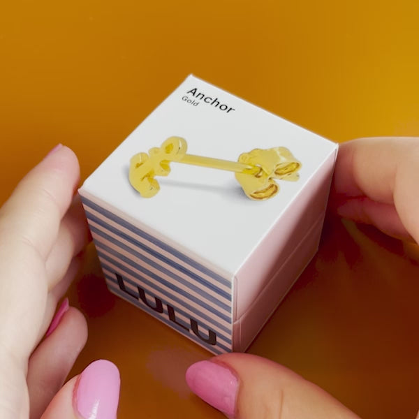 LULU Copenhagen Anchor ørering 1 stk Ear stud, 1 pcs Forgyldt - Video preview