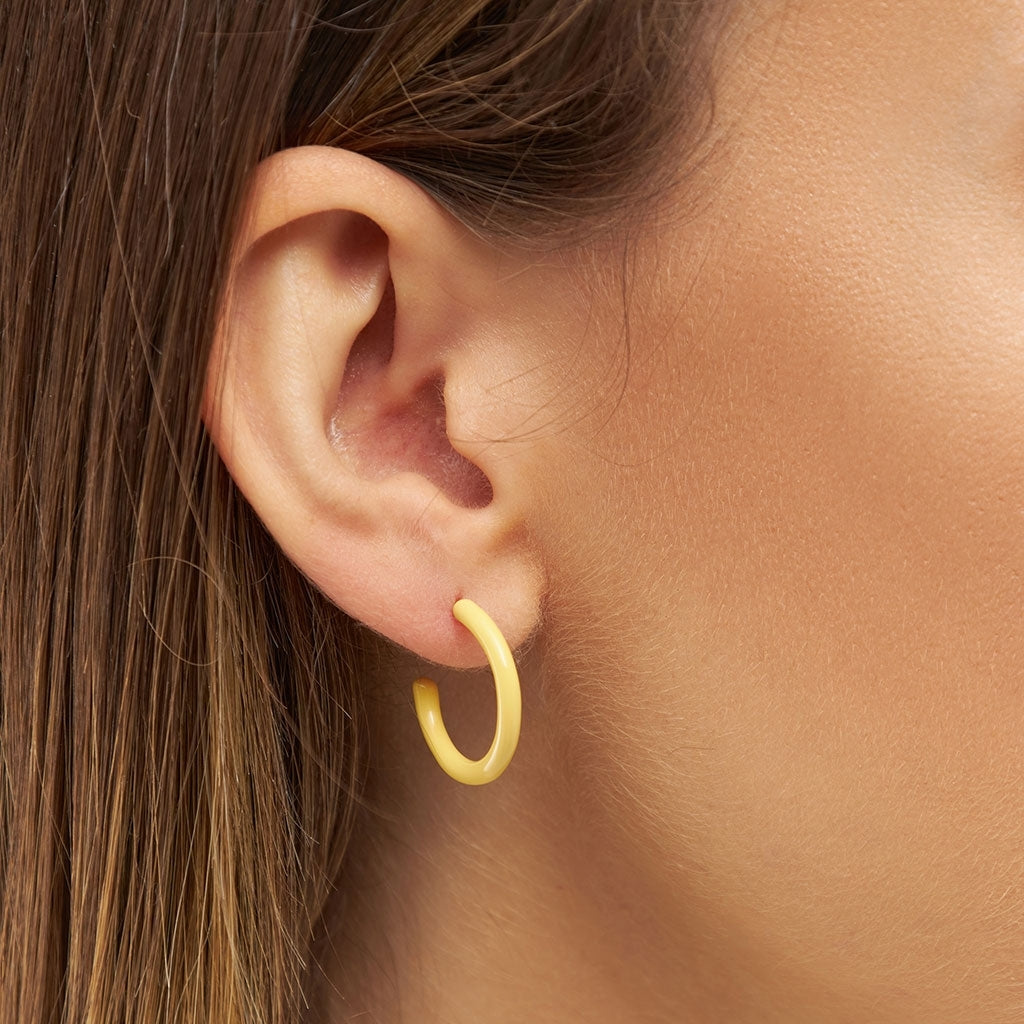 LULU Copenhagen Color Hoops Medium par Hoops Gul